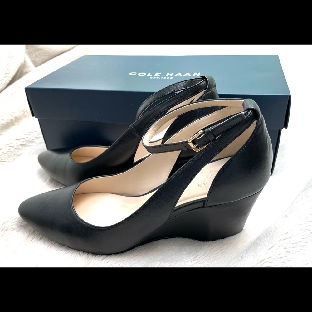 Cole Haan black leather wedge, size 9
